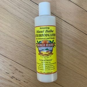 Amazing Maui babe after browning lotion